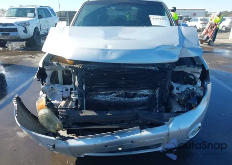 2010 Ford Escape Limited z USA, uszkodzony, nr VIN 1FMCU0EG6AKC93685